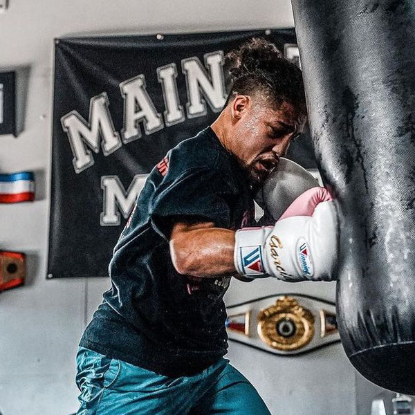 The_Hook_A_Powerful_Weapion_in